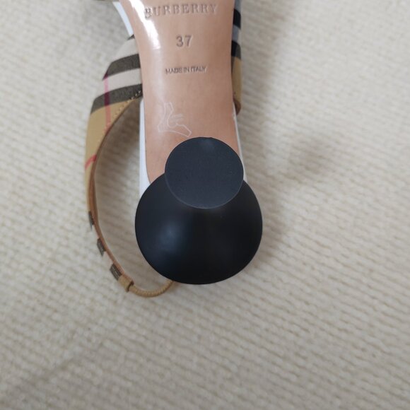 Burberry Women's Leticia Vintage Check Kitten-Heel Pumps - Picture 7 of 10